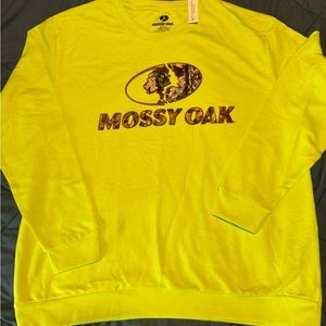 Men’s Mossy Oak long sleeve T.  New with Tags XXL
